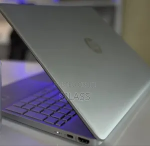 New Laptop HP Stream Notebook 12GB Intel Core I7 SSD 256GB