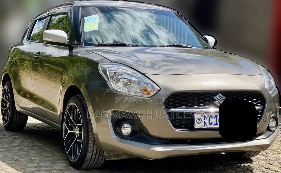 Suzuki Swift 2022 Gray