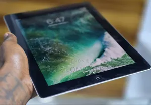 New Apple iPad 9.7 4 GB Silver