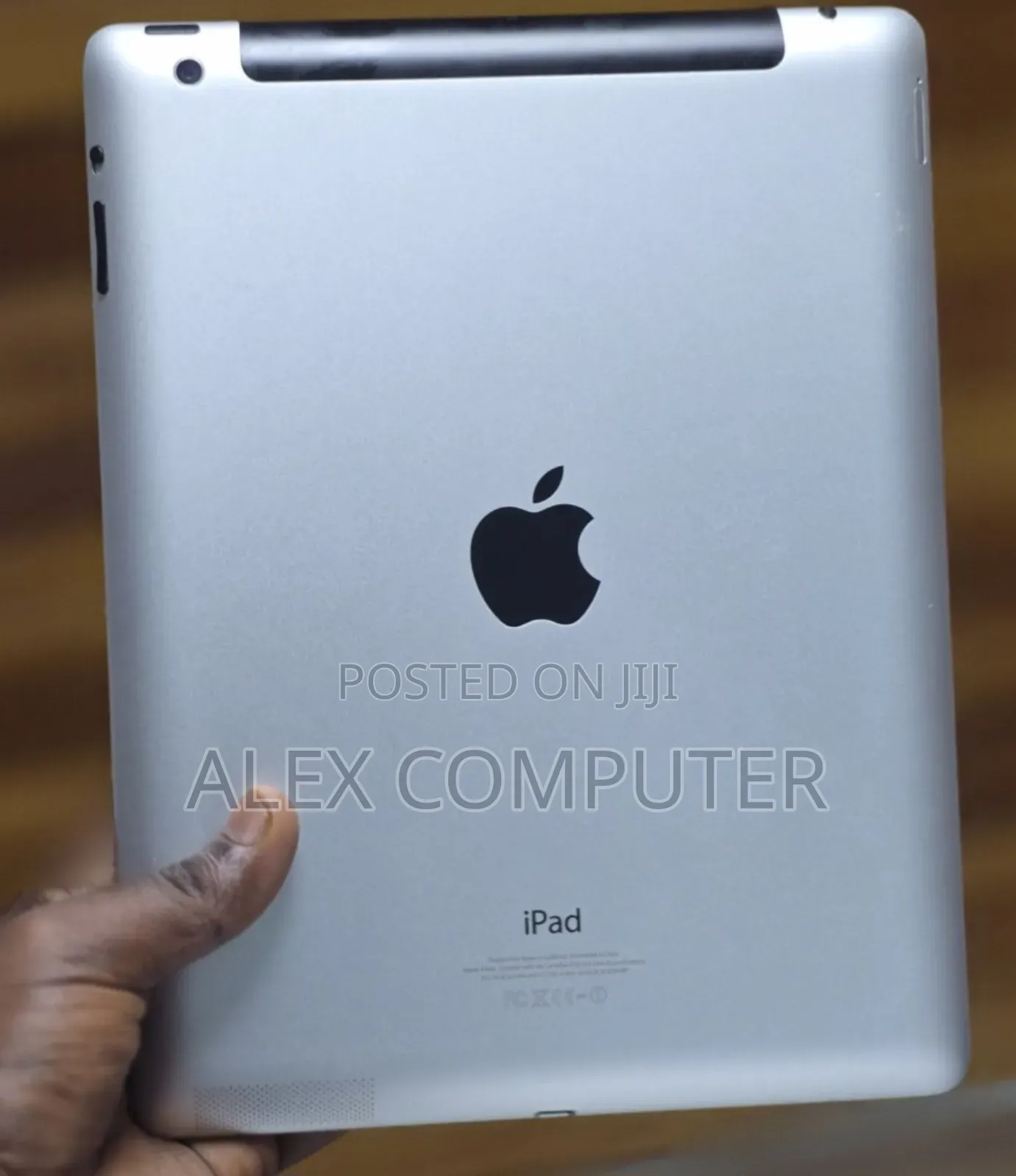 New Apple iPad 9.7 4 GB Silver