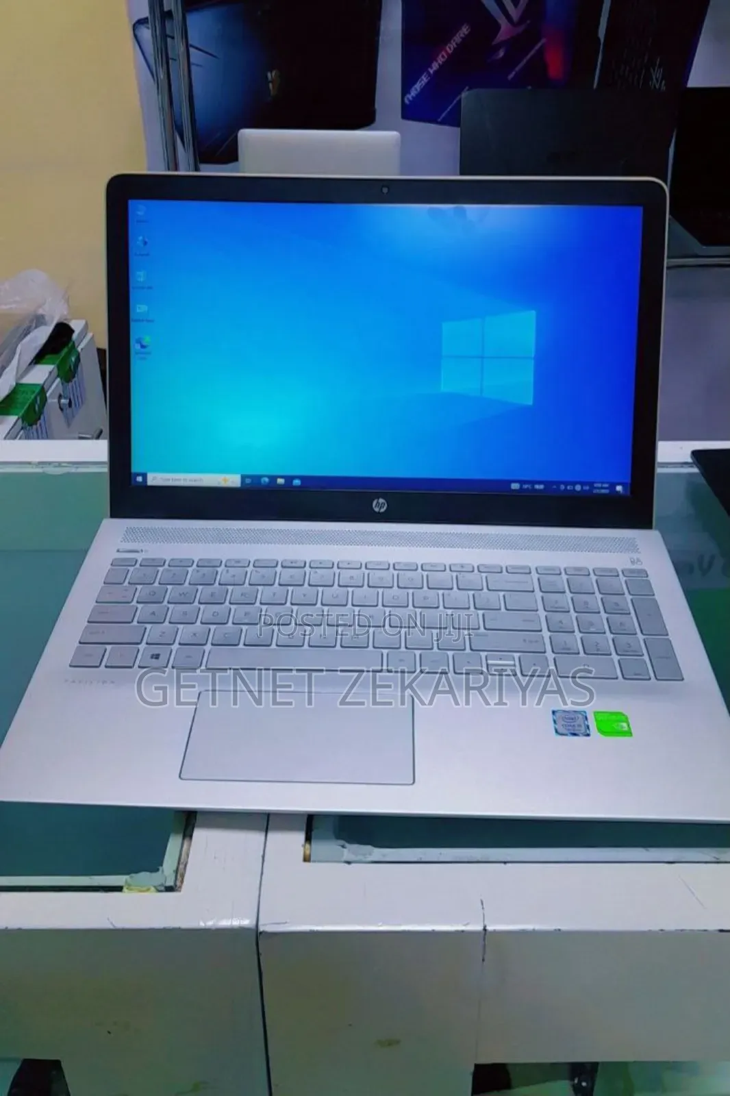 New Laptop HP Pavilion 15 8GB Intel Core I5 SSD 128GB