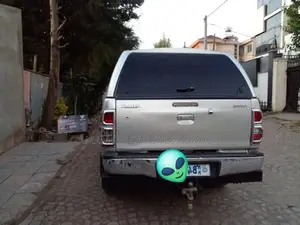 Toyota Hilux 2013 Silver