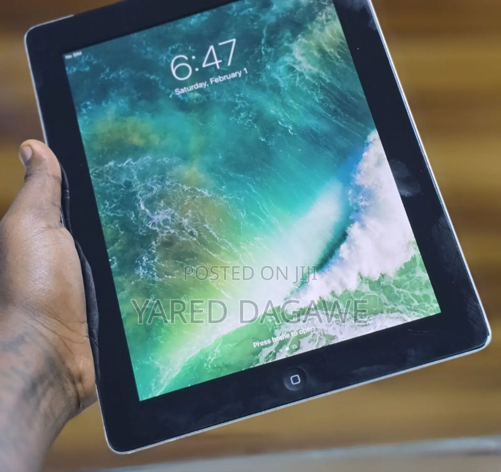 New Apple iPad 3 Wi-Fi + Cellular 16 GB Silver