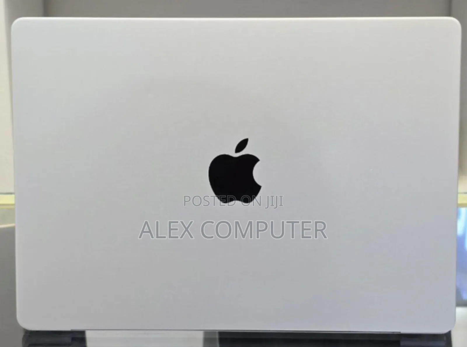 New Laptop Apple MacBook Pro 2021 M1 16GB Apple M1 SSD 512GB