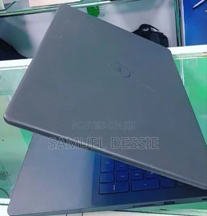 New Laptop Dell Vostro 1014 8GB Intel Core I3 SSD 256GB