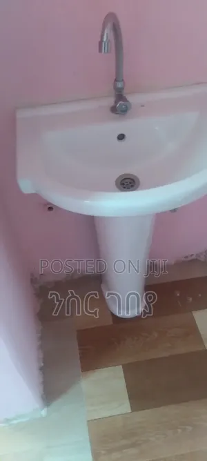 Furnished 3bdrm Condo in Ayat Mekedonia, Yeka for rent