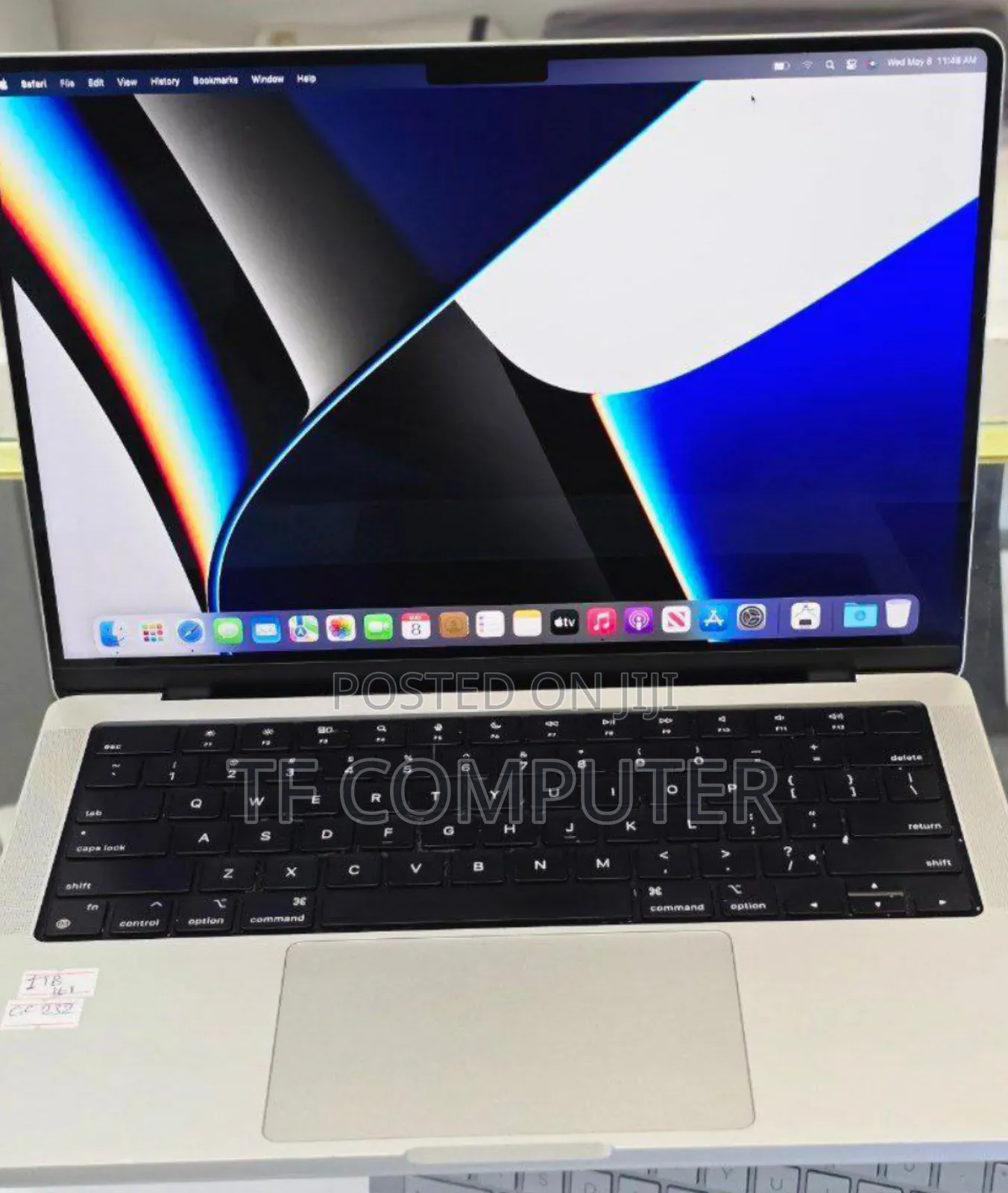 New Laptop Apple MacBook Pro 2021 M1 16GB Apple M1 Pro SSD 512GB