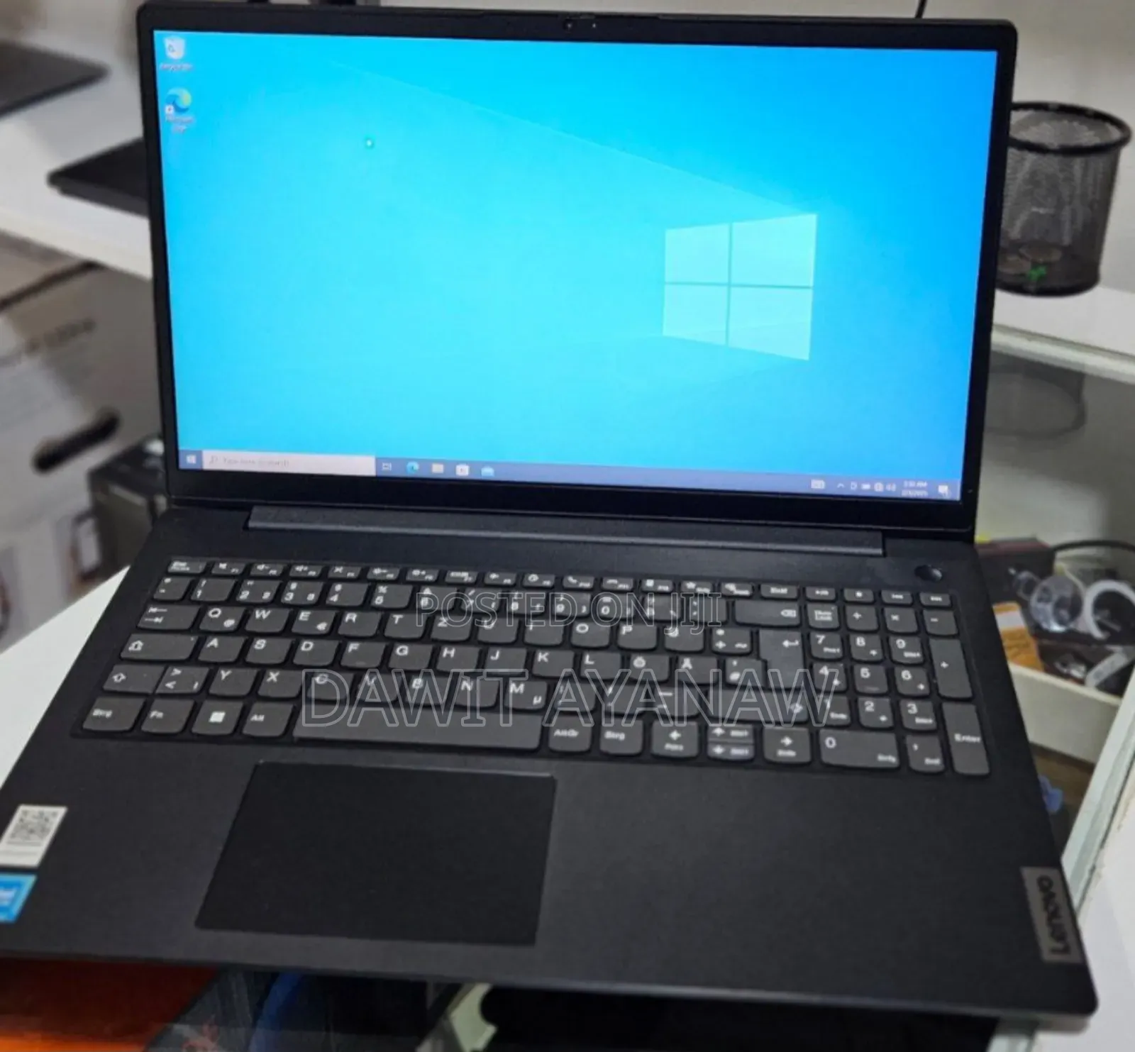 New Laptop Lenovo 8GB Intel Core I3 SSD 256GB