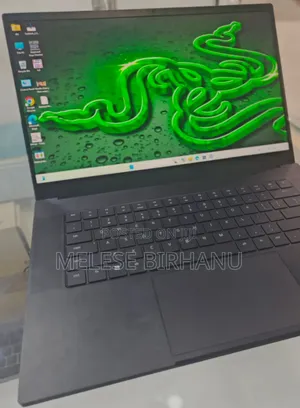 New Laptop Razer Blade Advanced 32GB Intel Core I7 SSD 1T
