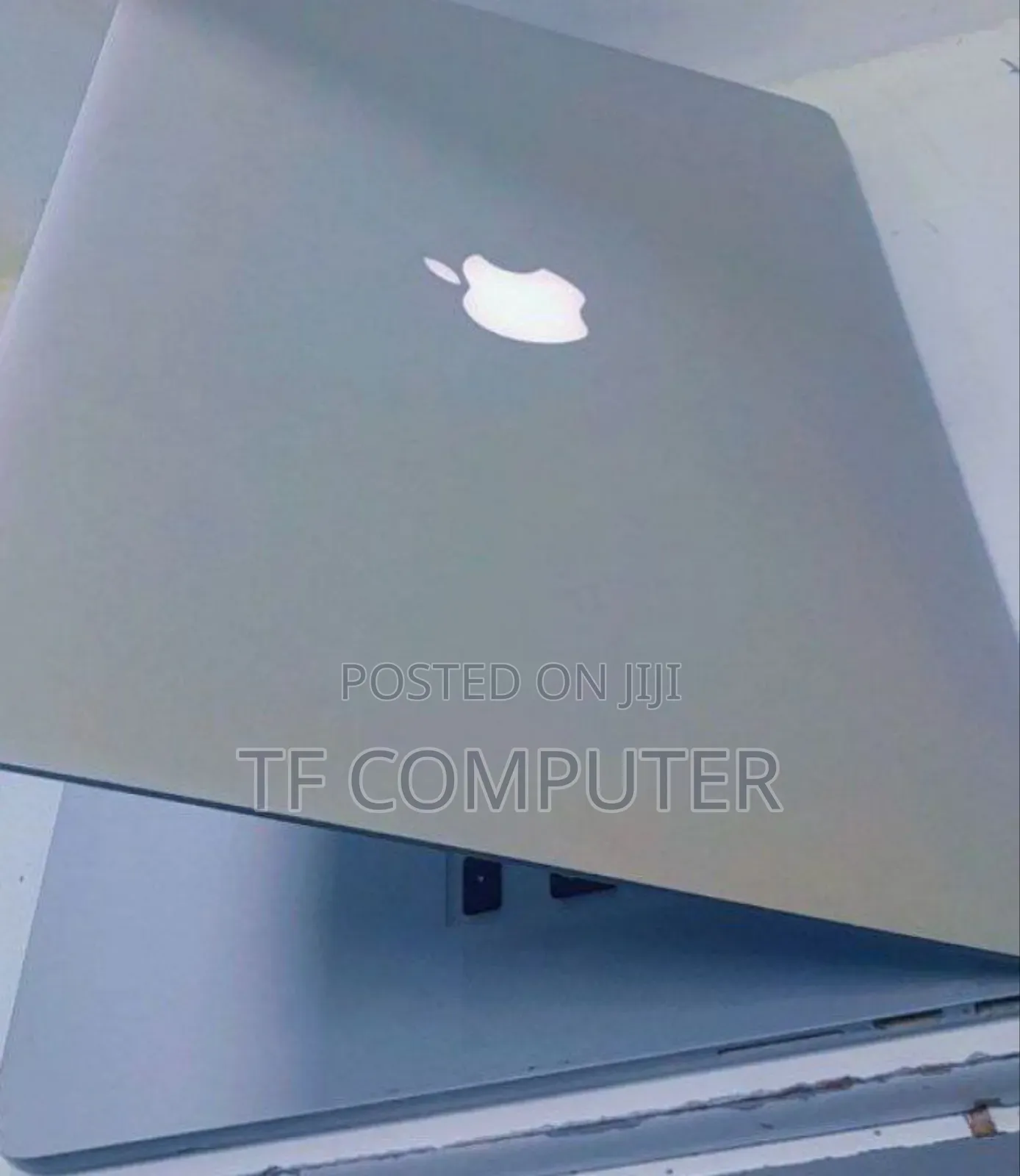 New Laptop Apple MacBook Pro 2017 16GB Intel Core I7 SSD 256GB