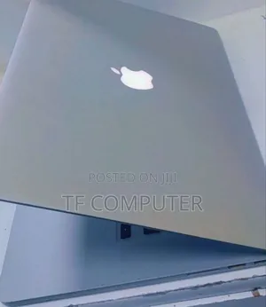 New Laptop Apple MacBook Pro 2017 16GB Intel Core I7 SSD 256GB