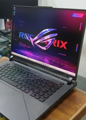 New Laptop Asus ROG Strix SCAR 15 32GB Intel Core I9 SSD 1T