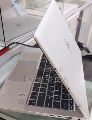 Photo - New Laptop HP EliteBook 830 G7 16GB Intel Core I7 SSD 512GB