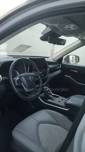 New Toyota Highlander 2024 Silver