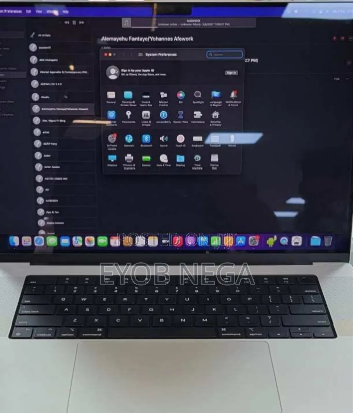 New Laptop Apple MacBook Pro M1 16GB Apple M1 Pro SSD 512GB