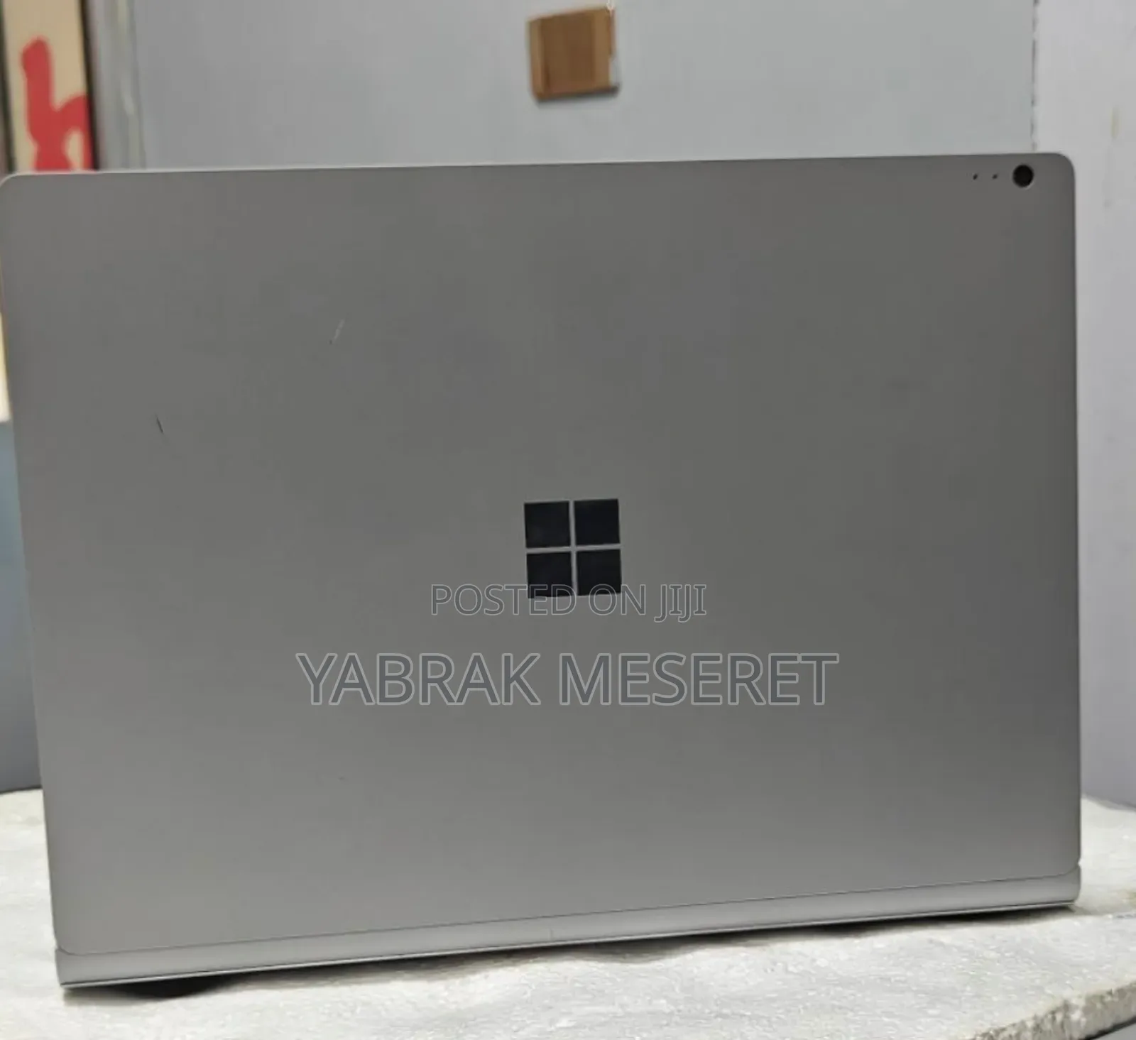 New Laptop Microsoft Surface Book 8GB Intel Core I5 SSD 128GB