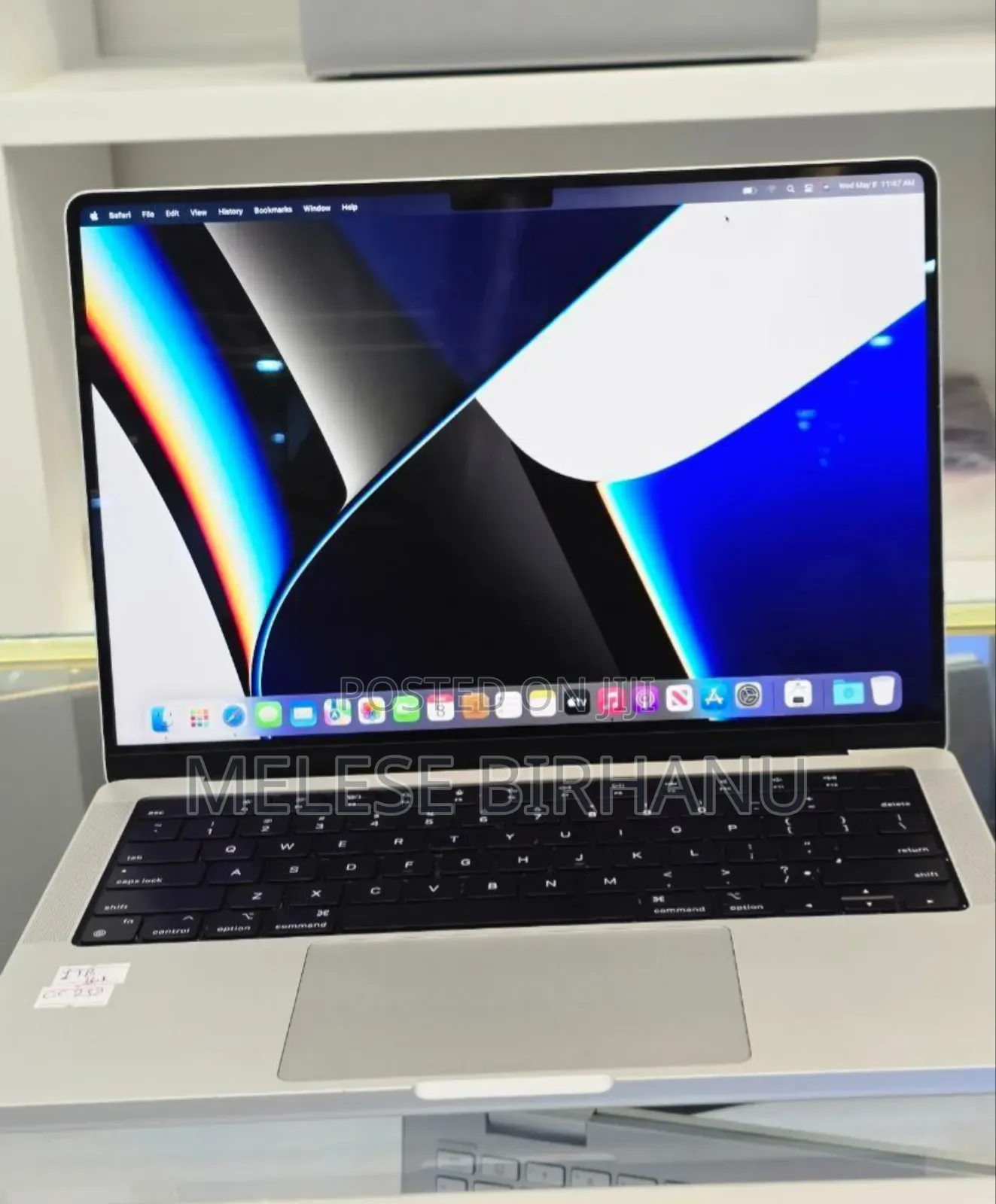 New Laptop Apple MacBook Pro M1 16GB Apple M1 Pro SSD 512GB