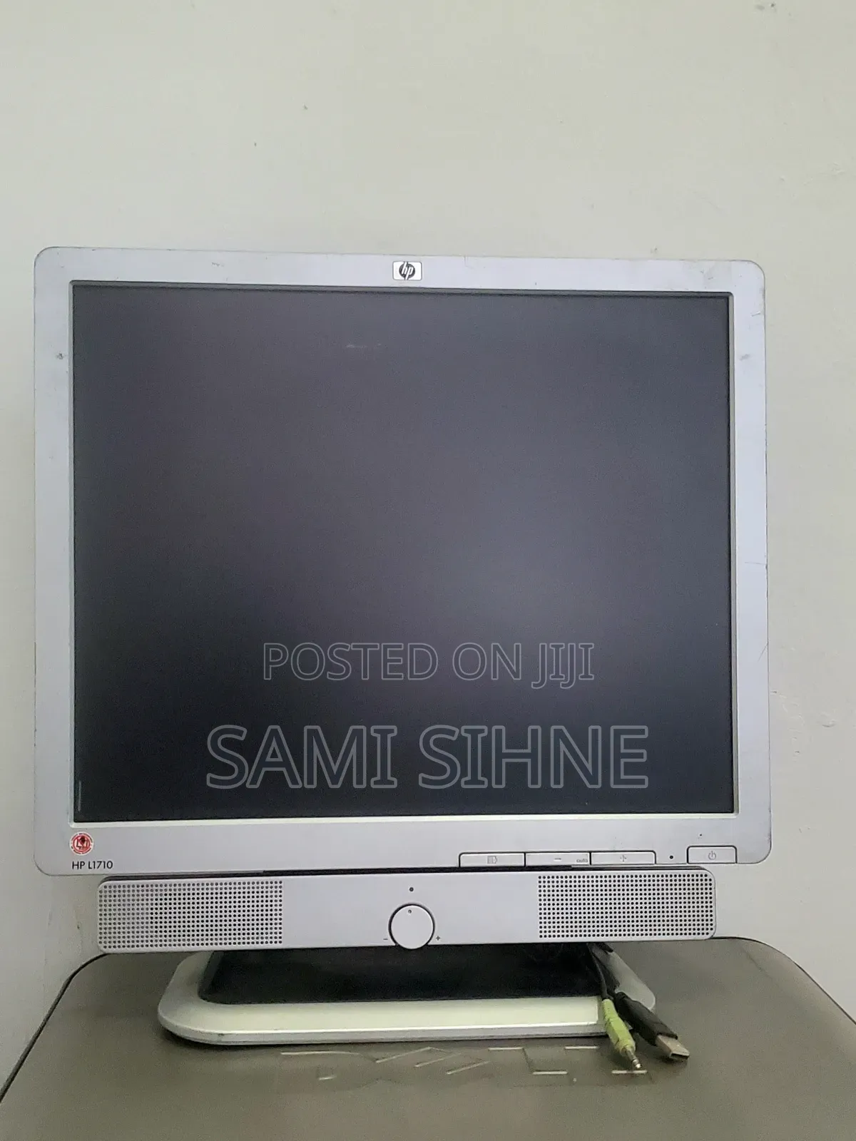 Hp 17 Inch Monitor With Quality Speaker 2500 Birr Only