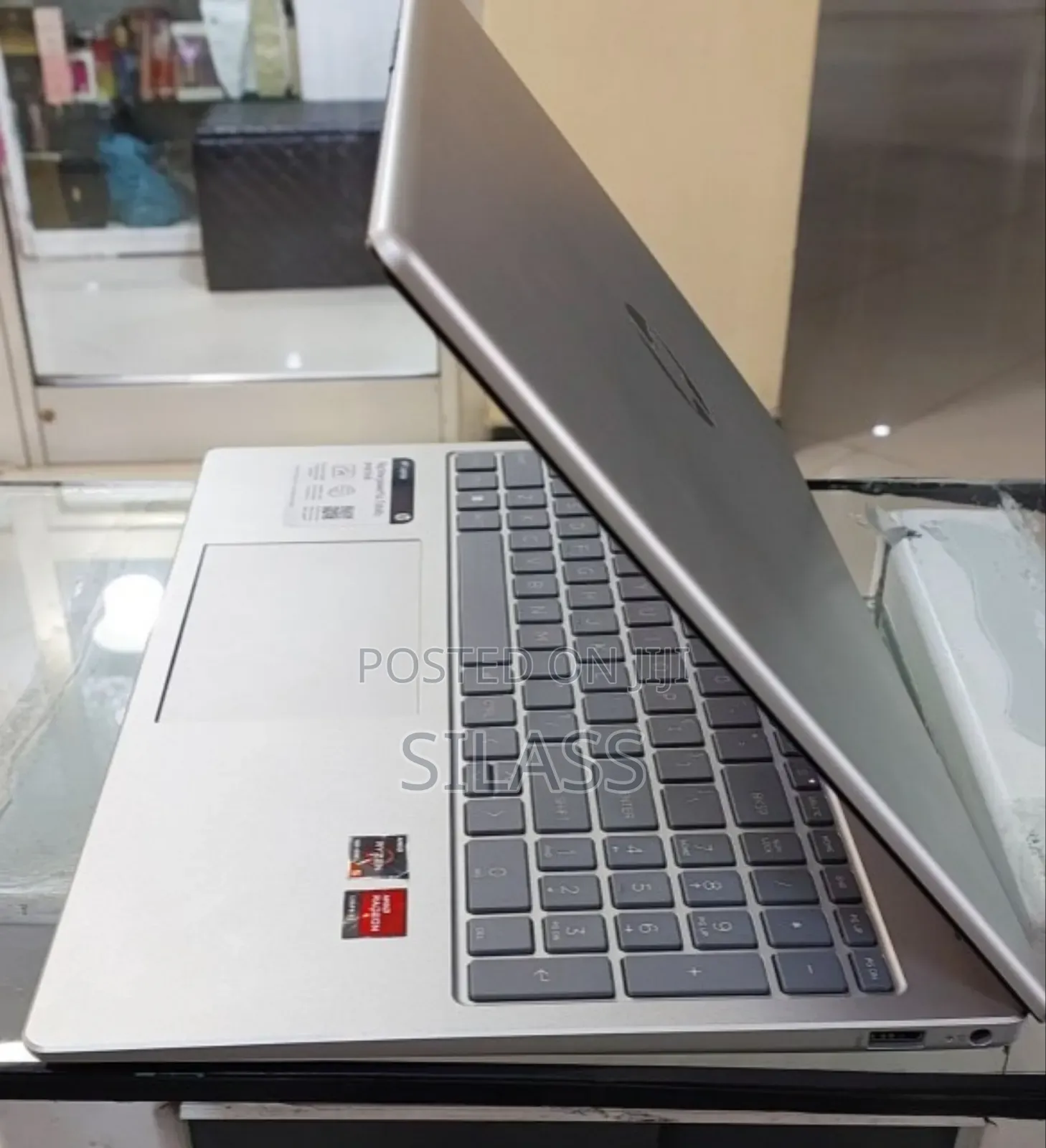 New Laptop HP Stream Notebook 8GB AMD Ryzen 5 SSD 512GB