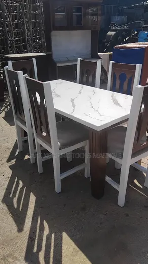 Photo - Dying Table
