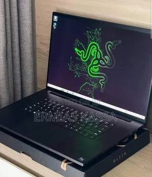 New Laptop Razer Blade Stealth 32GB Intel Core I7 SSD 1T