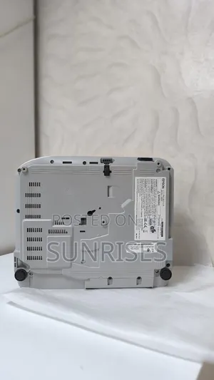 New Epson X39 Projecter