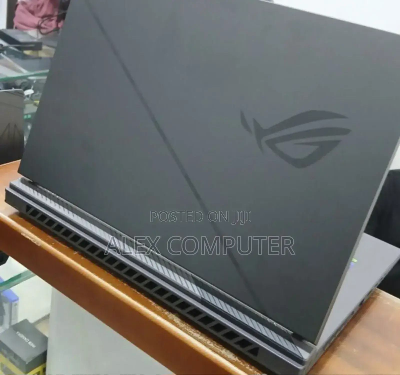 New Laptop Asus ROG Strix G15 32GB Intel Core I9 SSD 1T