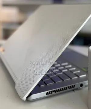 New Laptop Asus ROG Zephyrus G15 16GB AMD Ryzen 9 SSD 512GB