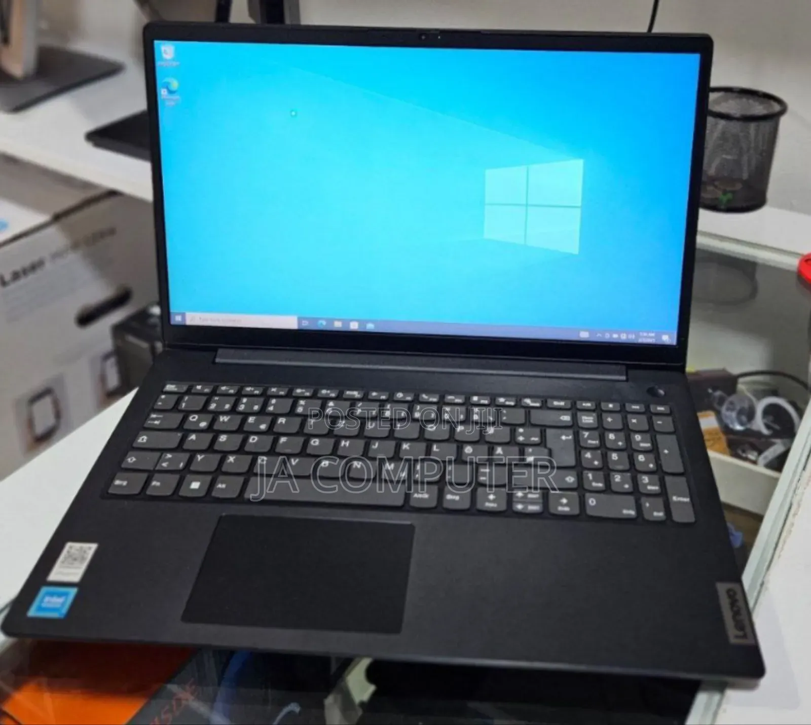 New Laptop Lenovo Ideapad 3 8GB Intel Celeron SSD 256GB