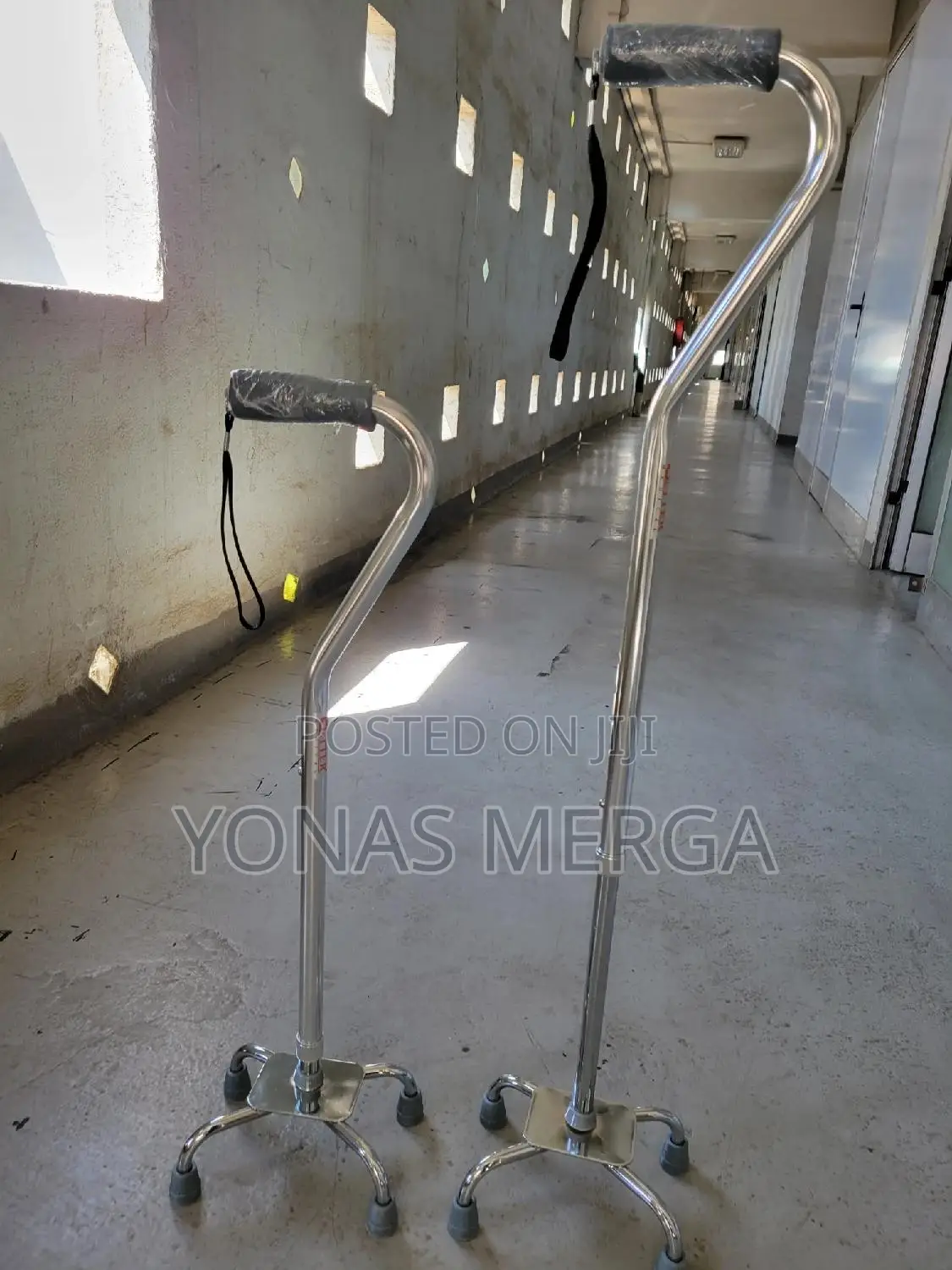 Walking Sticks, Lightweight Offset Walking Cane埭°ከዘራkezera