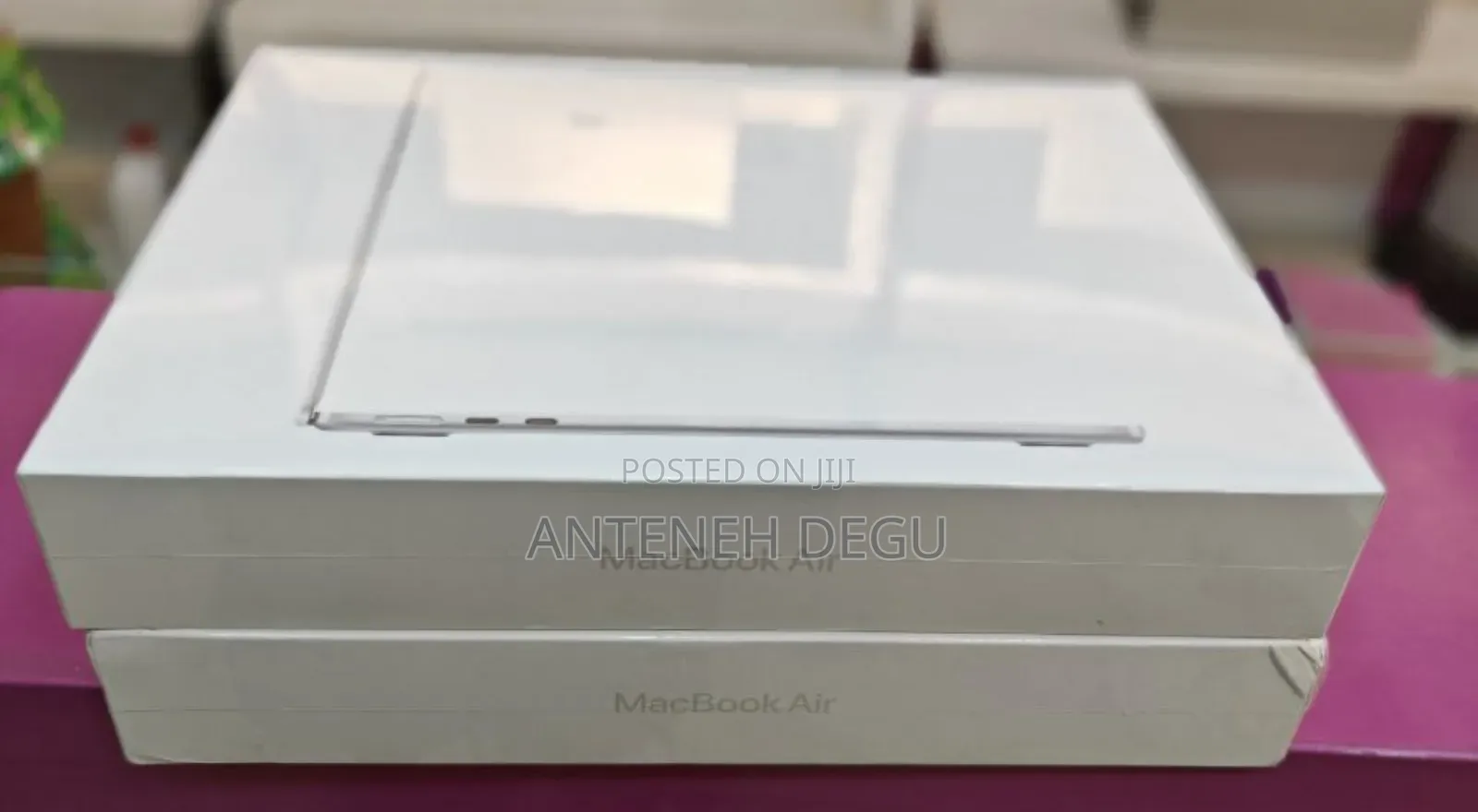 New Laptop Apple MacBook Air 2022 M2 8GB Apple M2 SSD 256GB