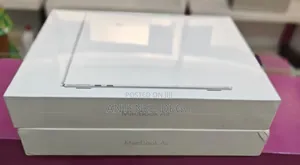 Photo - New Laptop Apple MacBook Air 2022 M2 8GB Apple M2 SSD 256GB