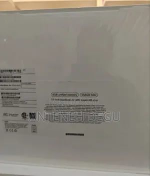 New Laptop Apple MacBook Air 2022 M2 8GB Apple M2 SSD 256GB