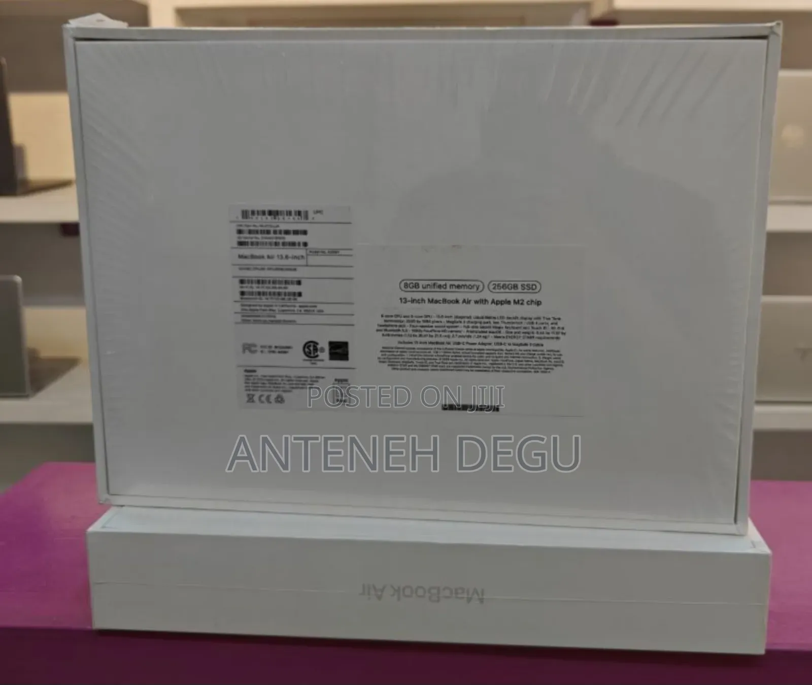 New Laptop Apple MacBook Air 2022 M2 8GB Apple M2 SSD 256GB