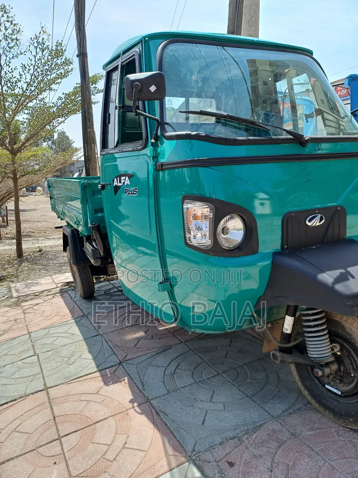 New Mahindra Centuro 2024 Blue