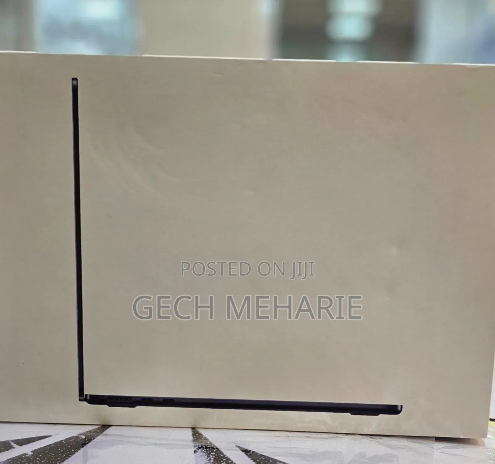 New Laptop Apple MacBook Air 2022 M2 8GB Apple M2 SSD 256GB