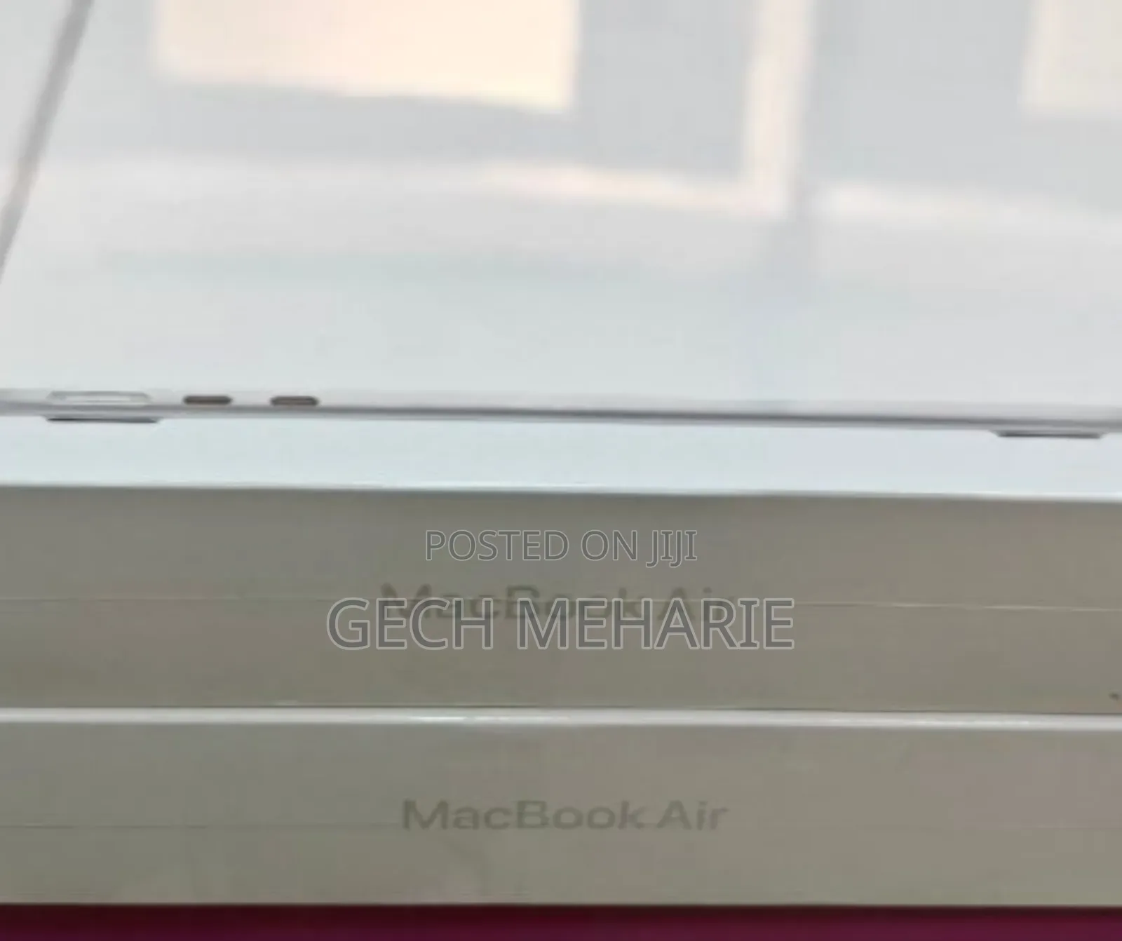 New Laptop Apple MacBook Air 2022 M2 8GB Apple M2 SSD 256GB