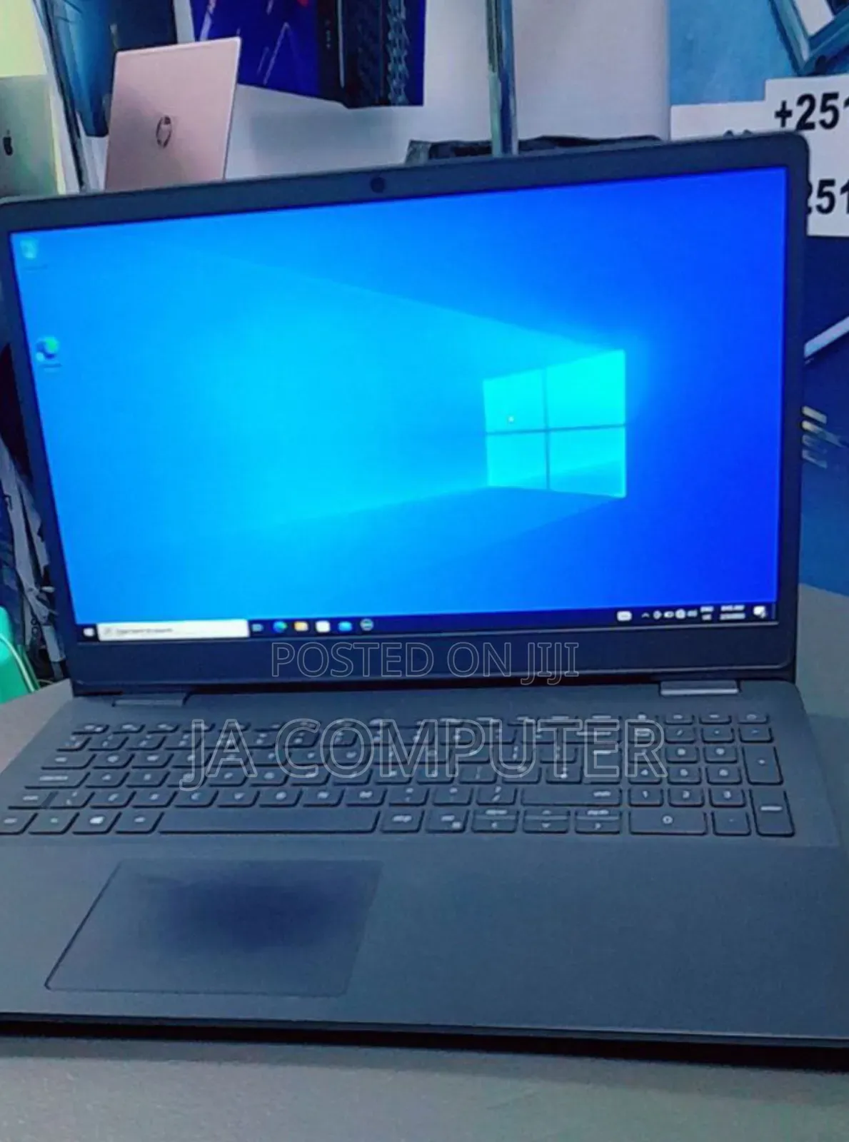 New Laptop Dell Vostro V13 8GB Intel Core I3 SSD 256GB