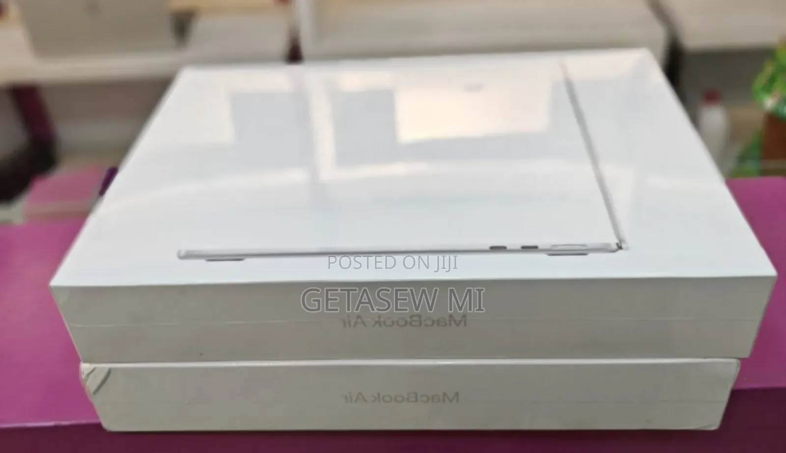 New Laptop Apple MacBook Air 2022 M2 8GB Apple M2 SSD 256GB