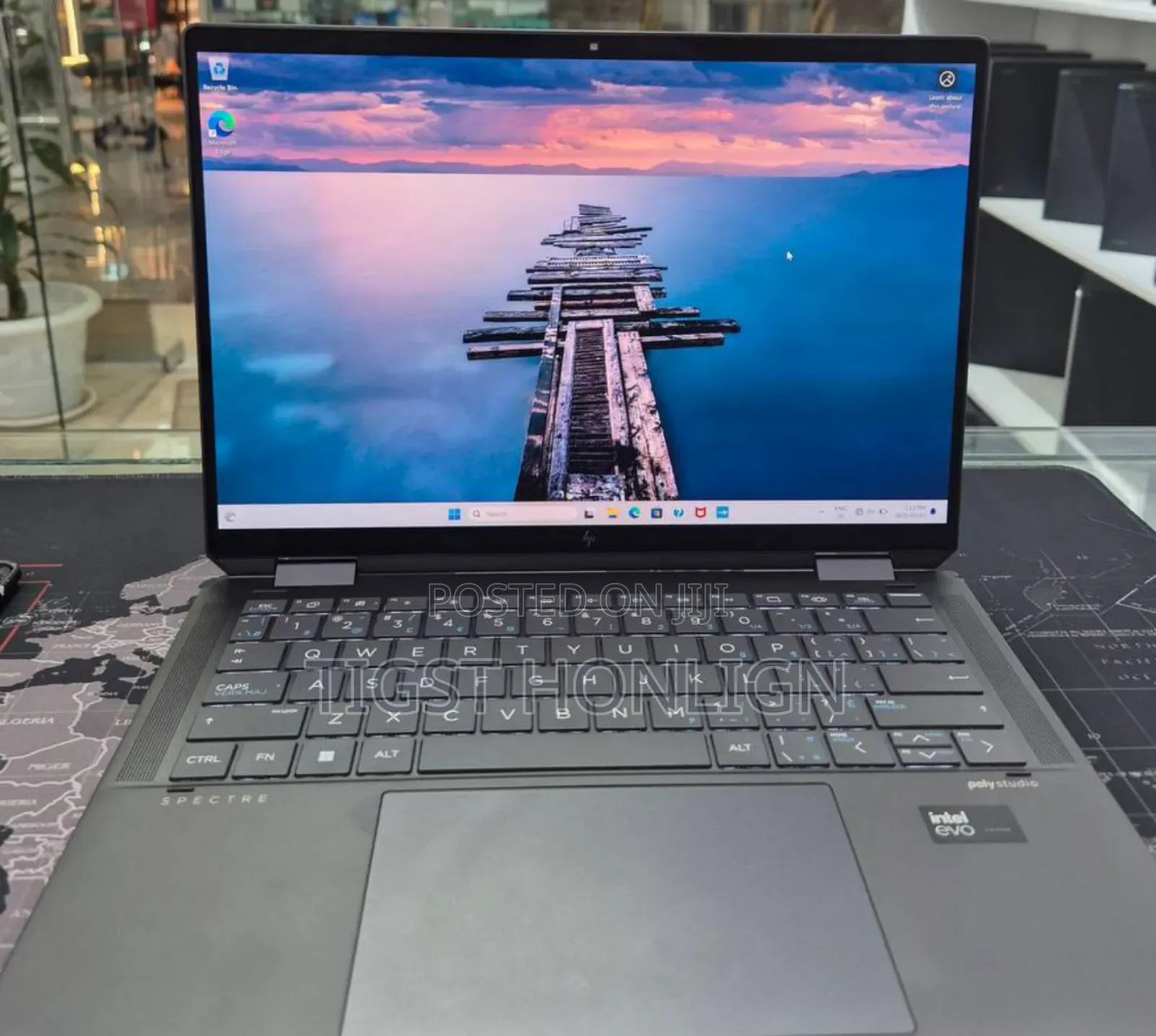 New Laptop HP Spectre 13 32GB Intel Core Ultra 7 SSD 1T