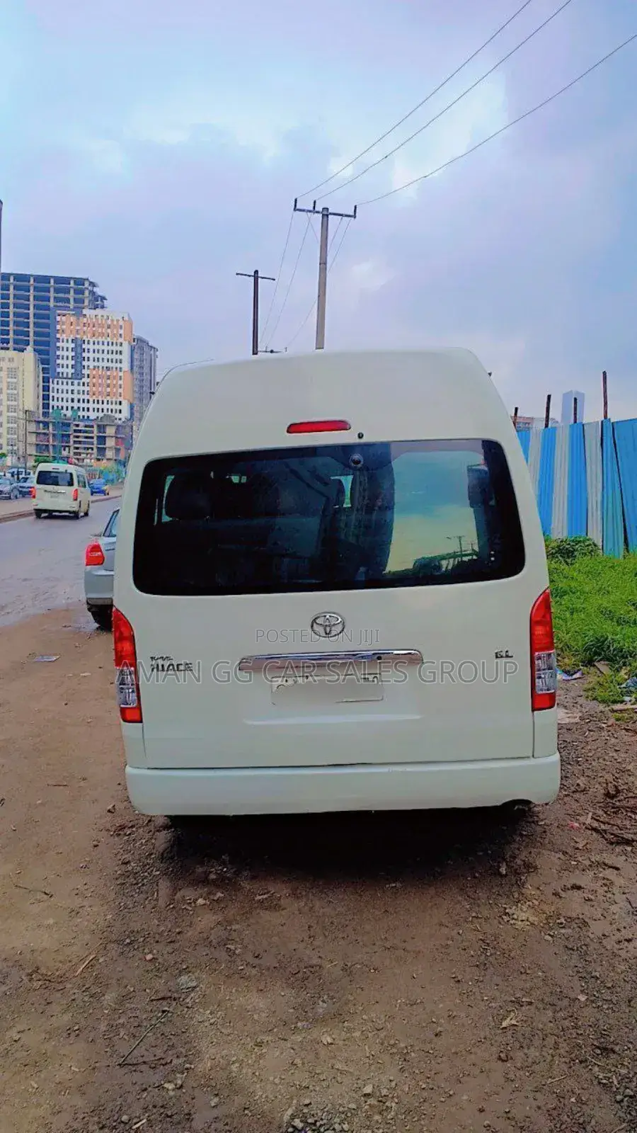 Toyota HiAce 2014 White