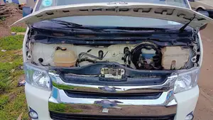 Photo - Toyota HiAce 2014 White