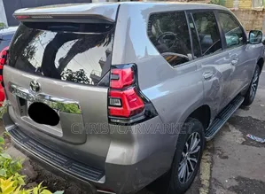 Toyota Land Cruiser Prado 2.8 2020 Gold