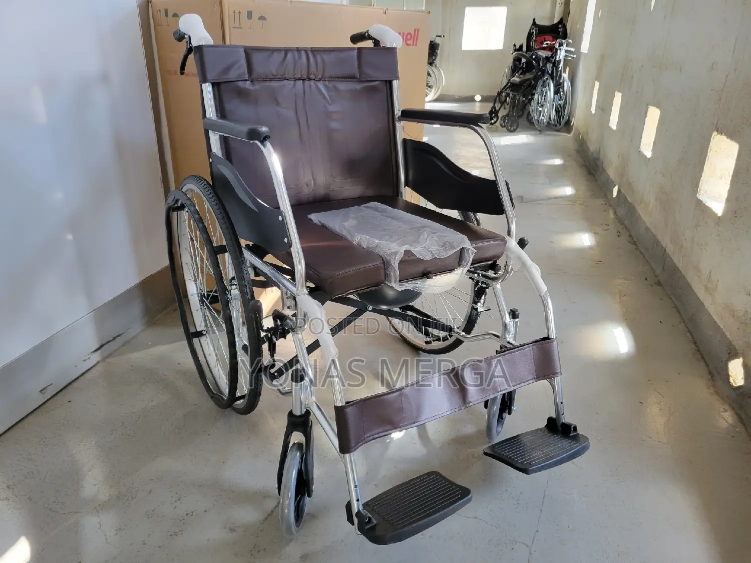Toilet Wheelchair¤半wheelchair♤與regular Folding Wheel Chair