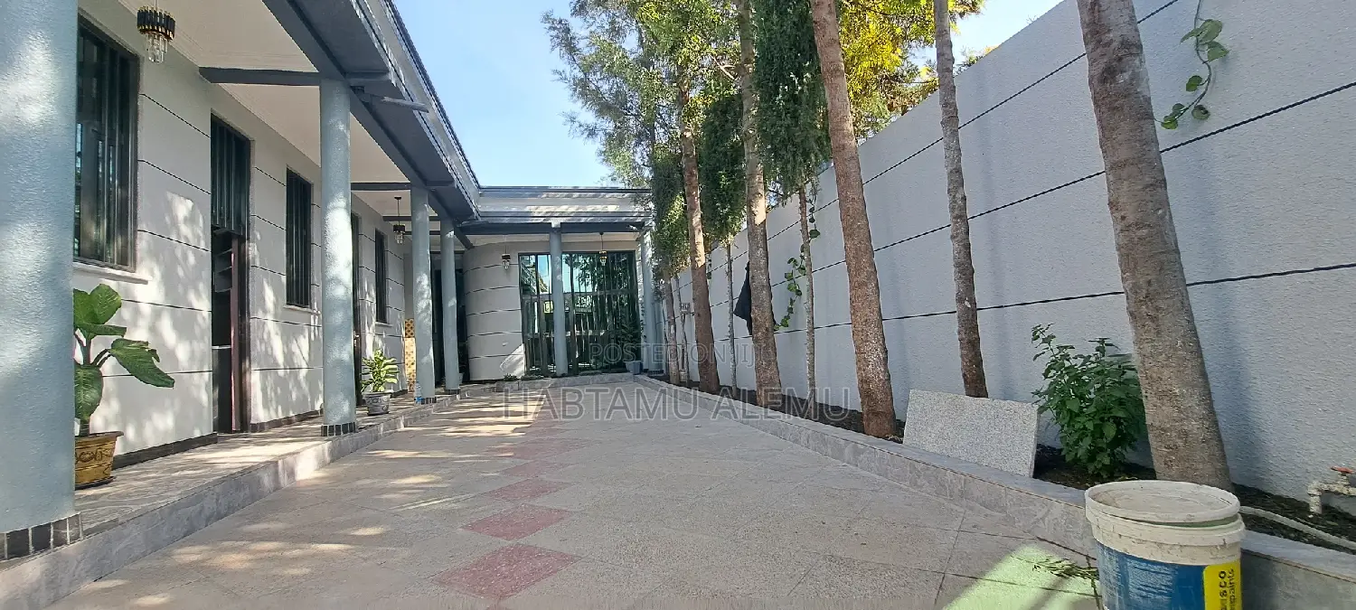 Furnished 5bdrm House in East Shewa for sale