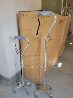 Photo - Walking Stick¥=Cane0₩Triangle Stool Crutches Family Present