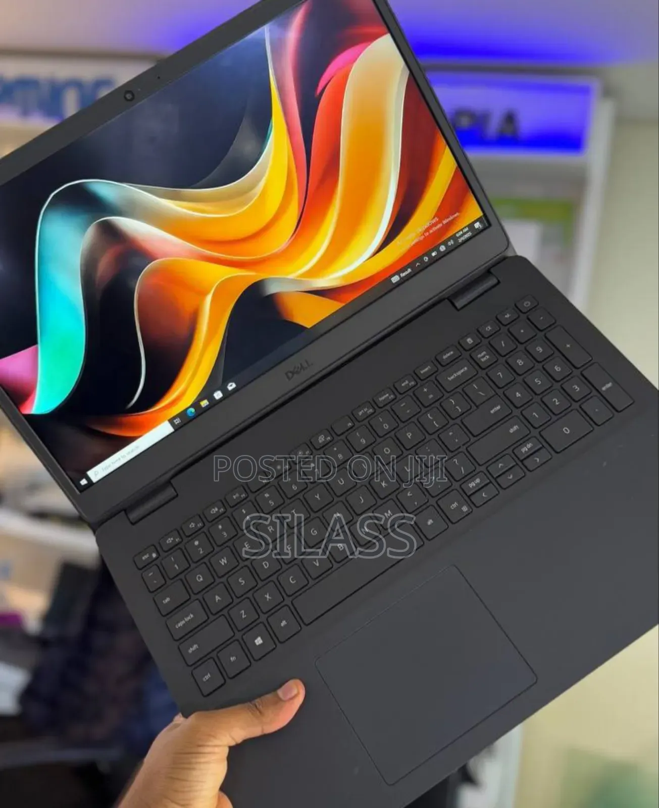 New Laptop Dell Inspiron 3541 8GB Intel Core I5 SSD 256GB