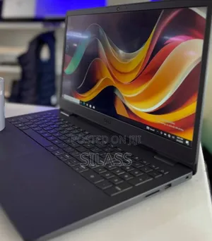 New Laptop Dell Inspiron 3541 8GB Intel Core I5 SSD 256GB