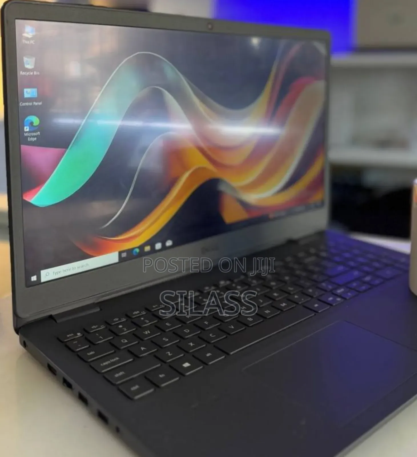 New Laptop Dell Inspiron 3541 8GB Intel Core I5 SSD 256GB