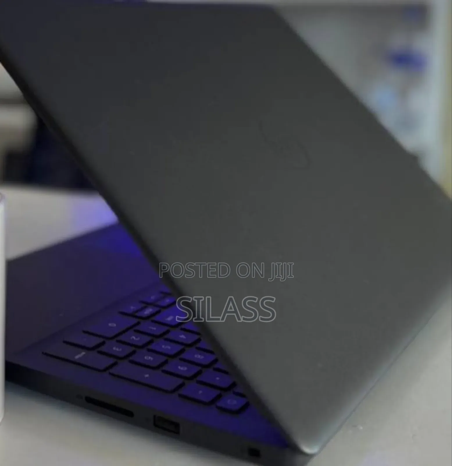 New Laptop Dell Inspiron 3541 8GB Intel Core I5 SSD 256GB